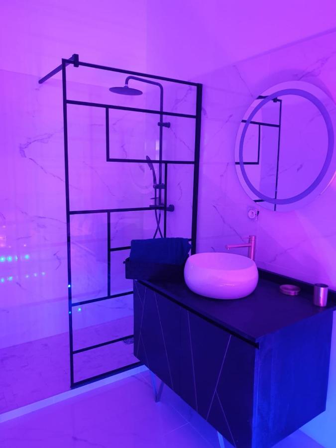 Miro Charme Et Volupte Apartment *
